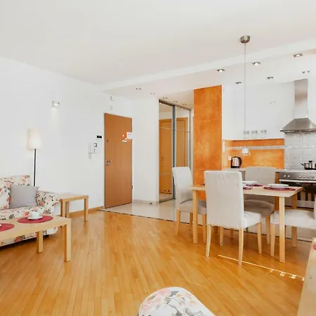 Wilanowska By Renters * ורשה