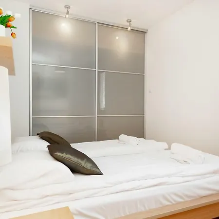 아파트 Wilanowska By Renters 바르샤바