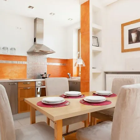 Apartment Wilanowska By Renters