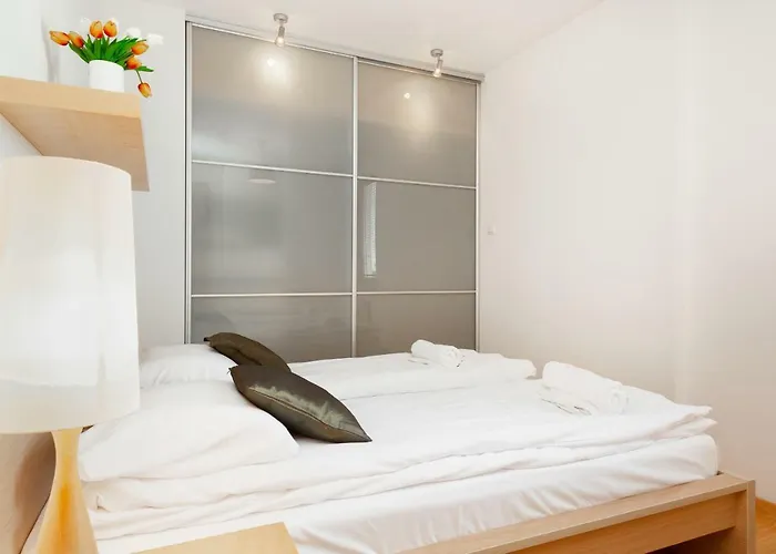 Apartamento Wilanowska By Renters Varsóvia